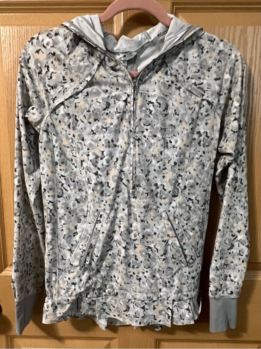 lululemon Quarter Zip Jacket light Gray